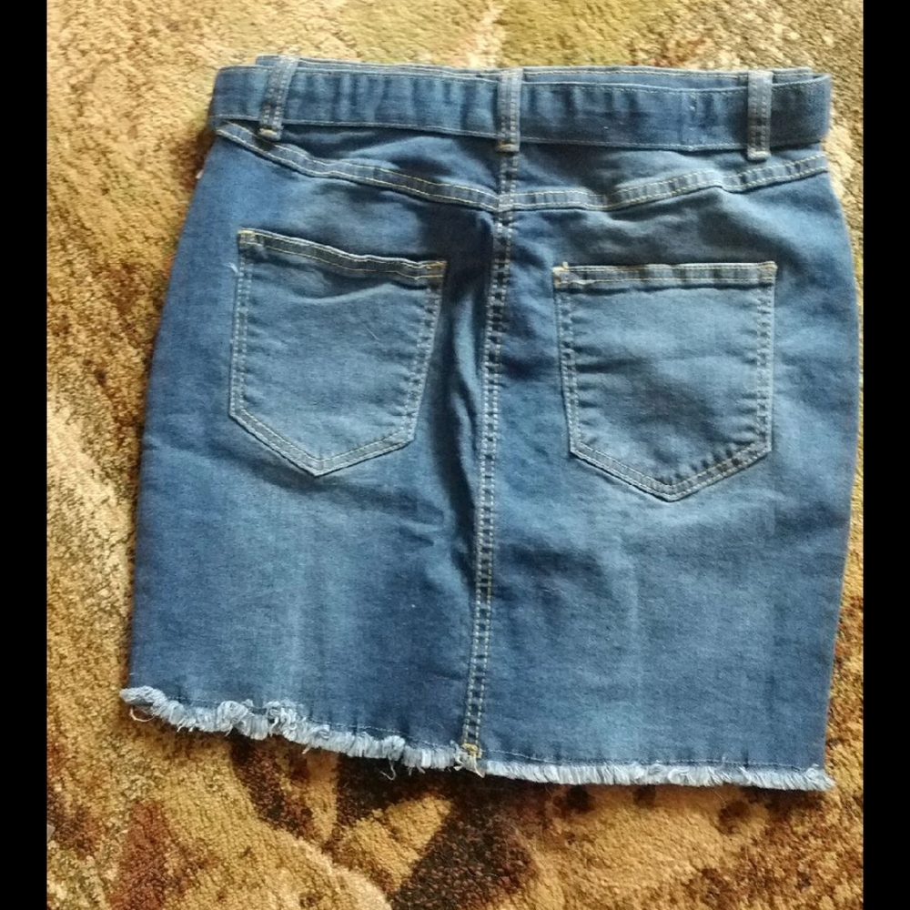 Western denim skirt - Picture 8 of 9